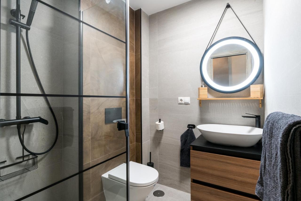 ApartSuites Triana Cariñanos Sevilla Exterior foto